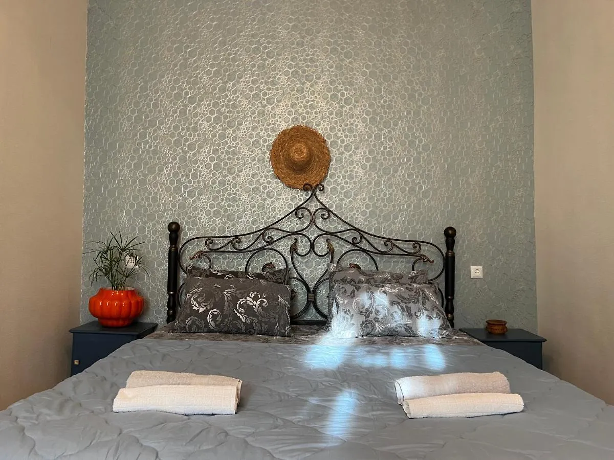 Lola Apartments Тбилиси 0*,  Грузия