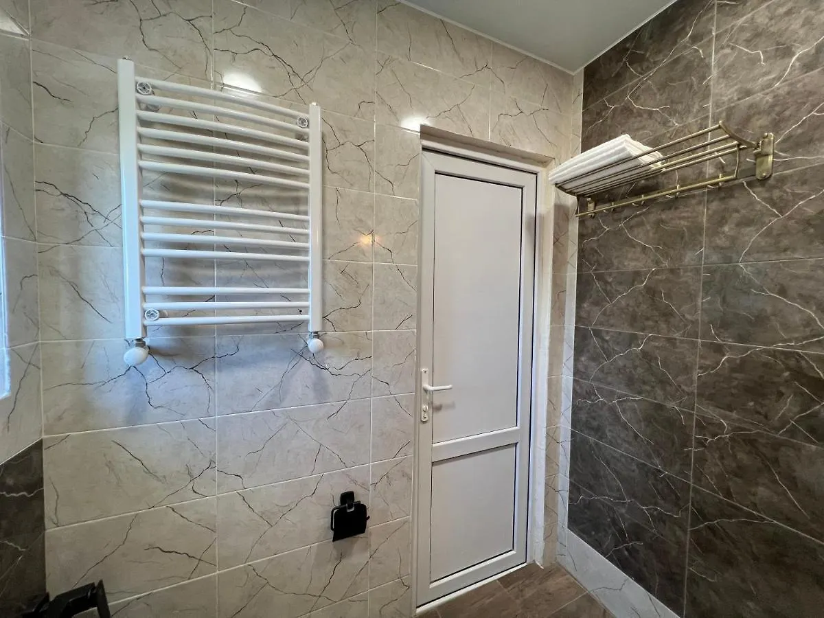 Lola Apartments Тбилиси 0*,  Грузия