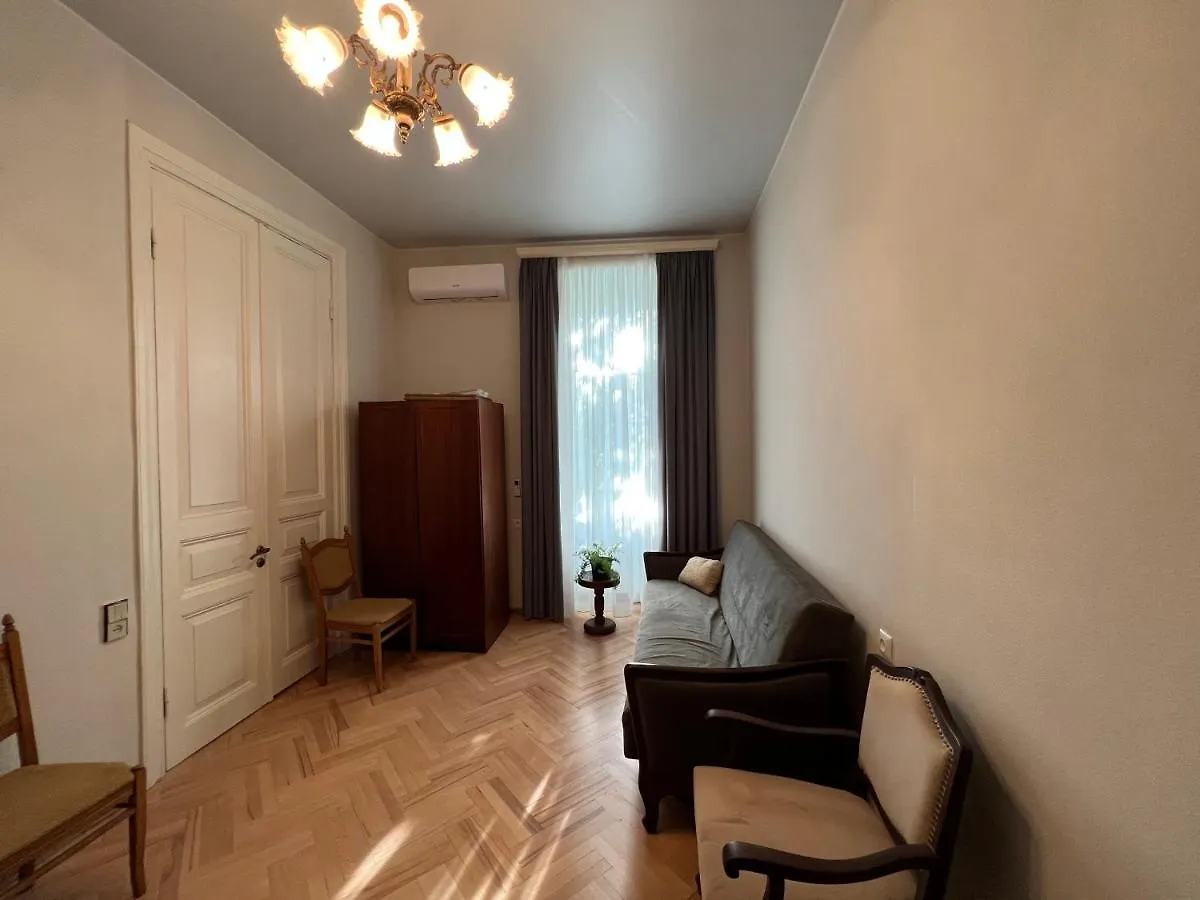 Lola Apartments Тбилиси Грузия
